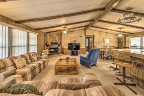 3 Mi to Ruidoso Winter Park Home with Fireplace!